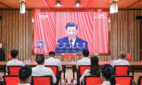 “勠力同心， 勇毅前行”  <br>全體黨員集中收看二十大開幕盛況